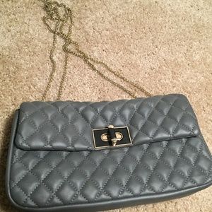 Gray Quilted Fashion Handbag with gold chain!